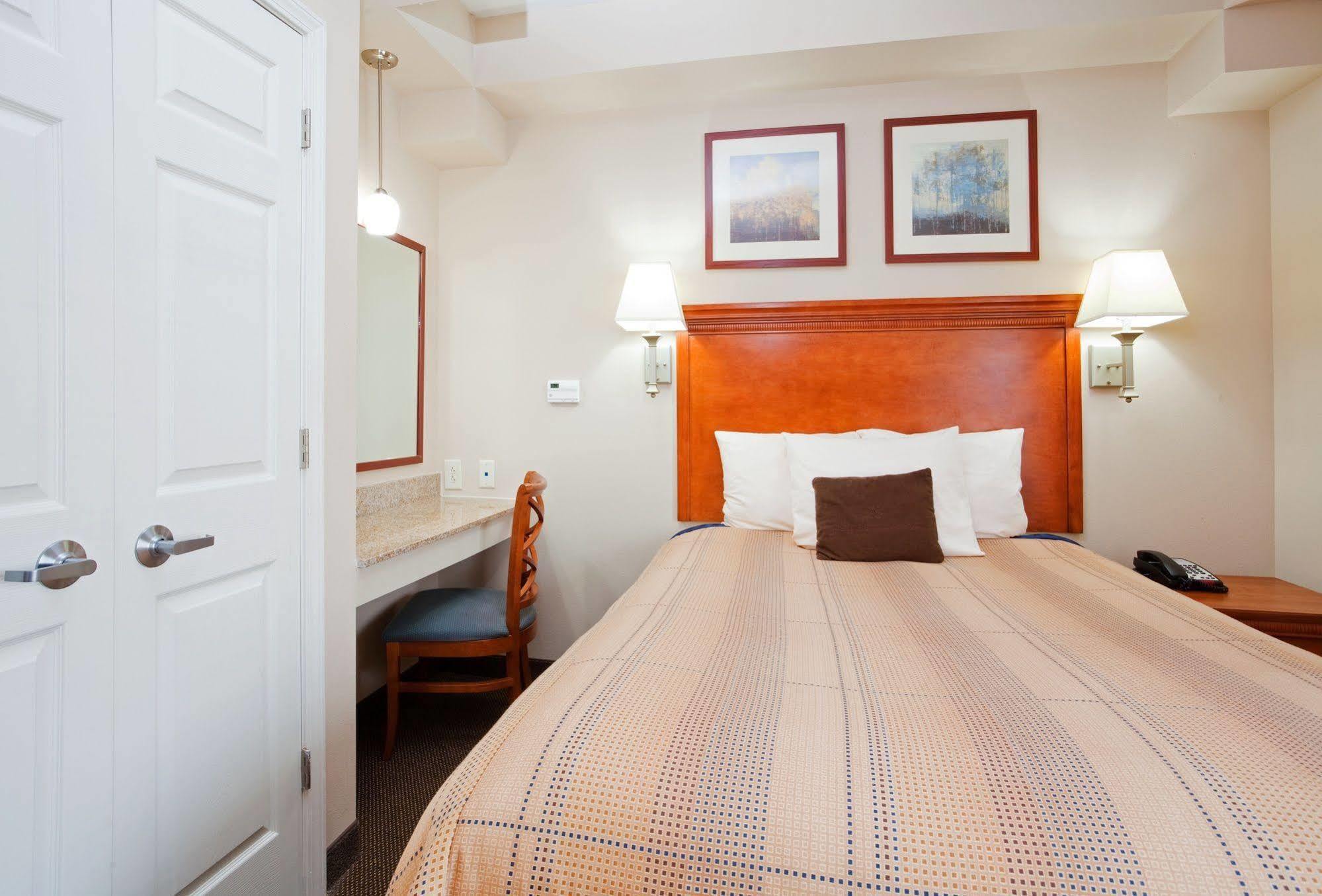 Candlewood Suites Jacksonville By Ihg Quarto foto