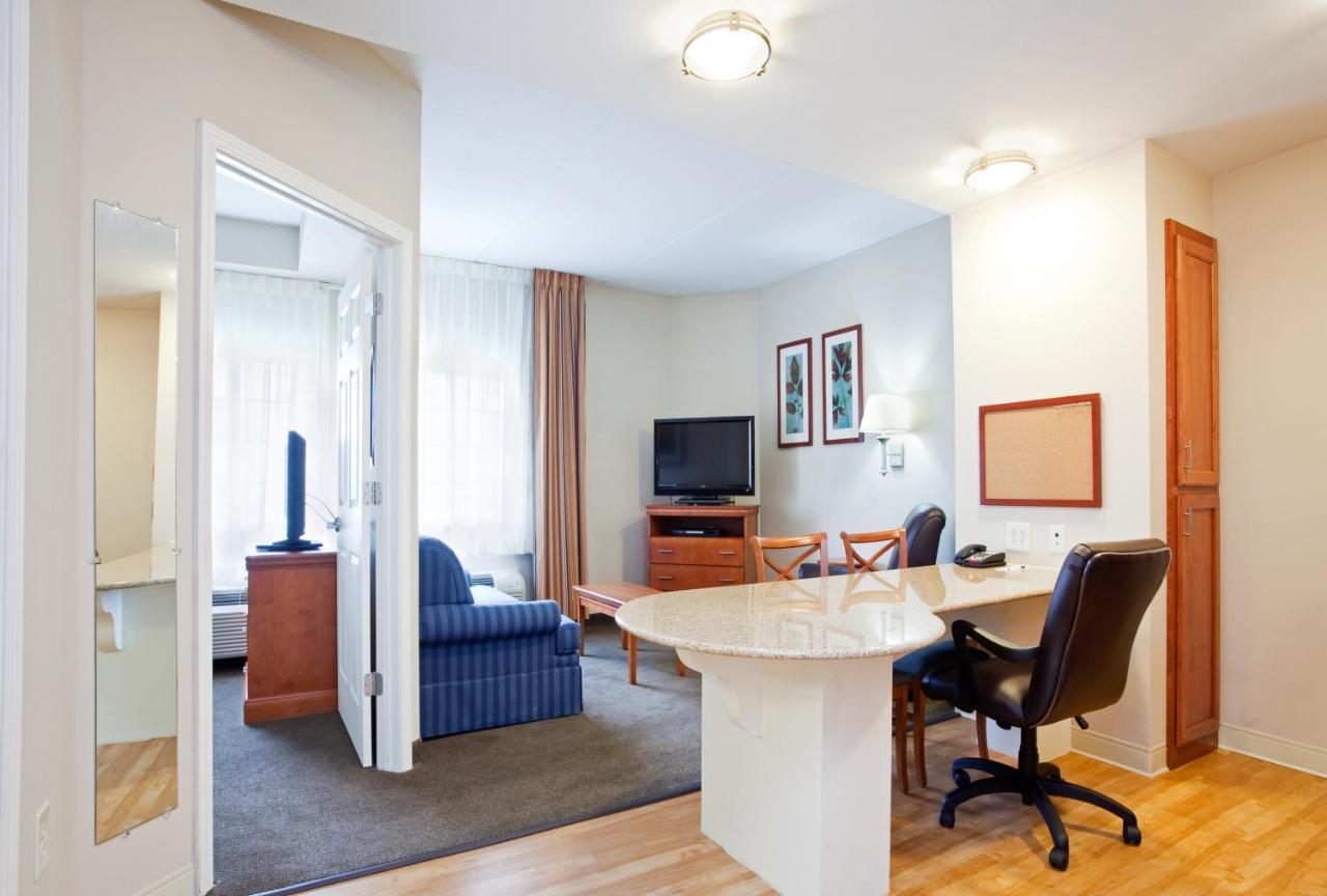 Candlewood Suites Jacksonville By Ihg Exterior foto